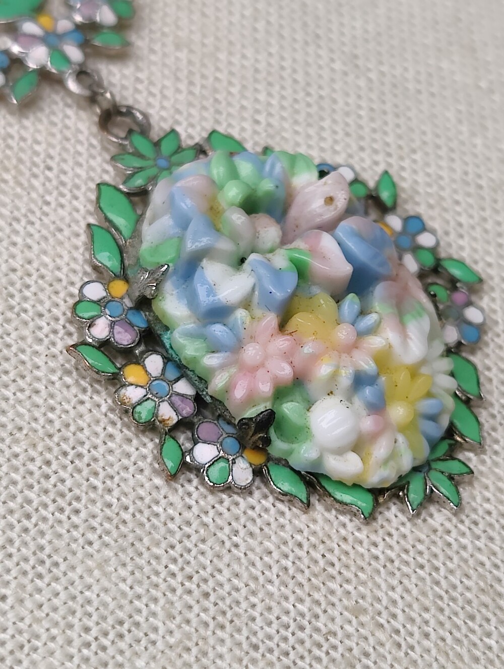 Vintage Art Deco Enameled Floral Pendant Necklace - Picture 6 of 9